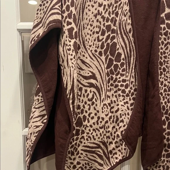 Ann Taylor Brown and Cream Animal Print Poncho - Picture 3 of 7